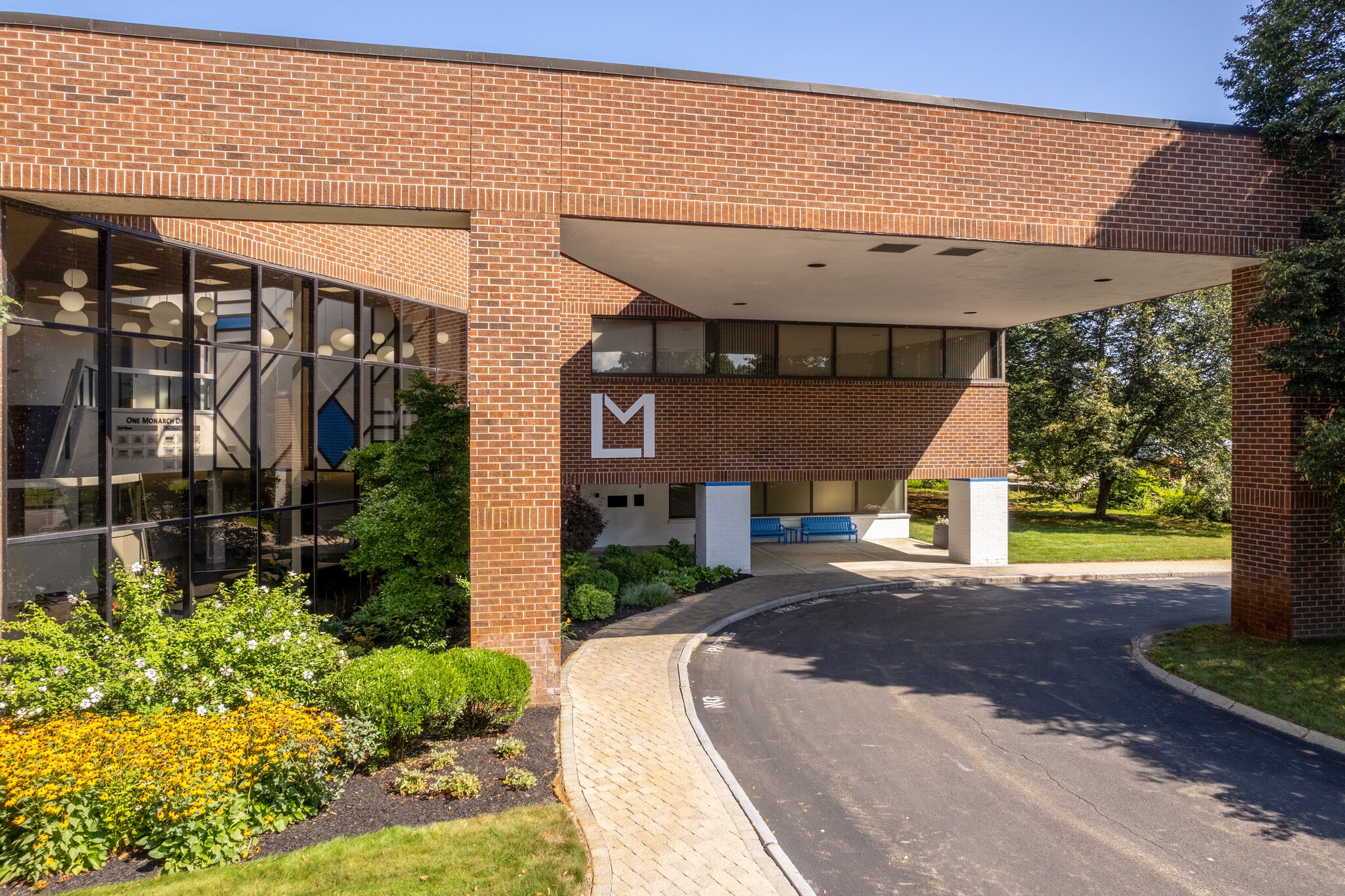 1 Monarch Dr, Littleton, MA for lease Building Photo- Image 1 of 32