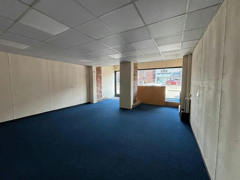 208 Hoylake Rd, Wirral for lease - Interior Photo - Image 3 of 5