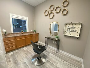 2760 Aurora Ave, Naperville, IL for lease Interior Photo- Image 1 of 8