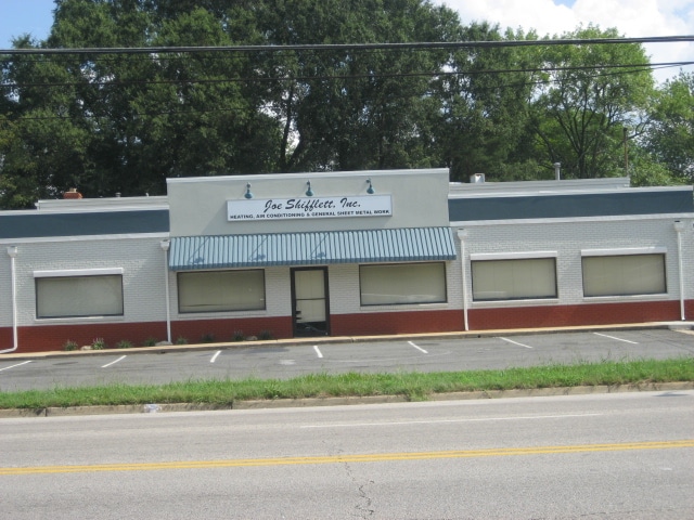 8123 Richmond Hwy, Alexandria, VA for lease - Building Photo - Image 2 of 9