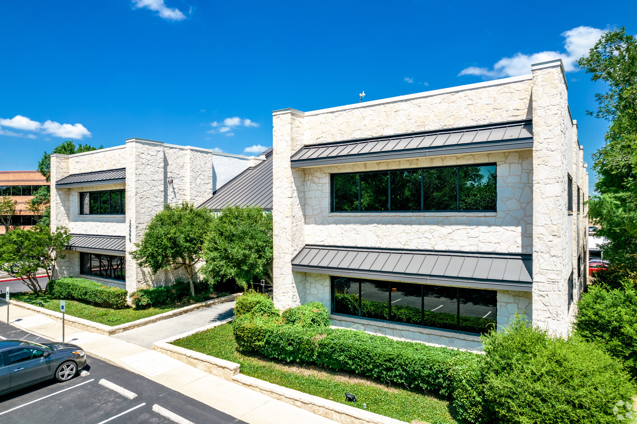 14400 Northbrook  Dr., San Antonio, TX for lease Building Photo- Image 1 of 17