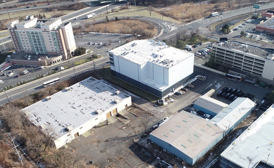 2 Terminal Rd, Lyndhurst, NJ 07071 Industrial for Lease