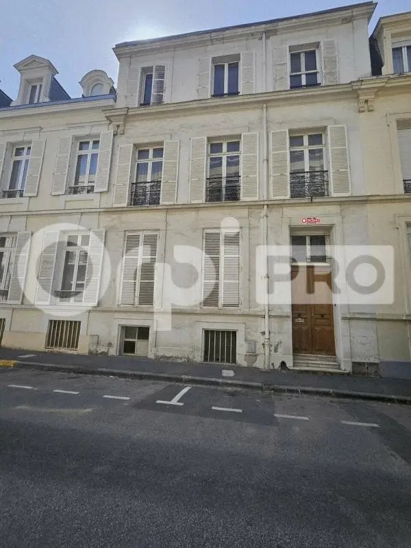 Flex in Reims for sale Building Photo- Image 1 of 13