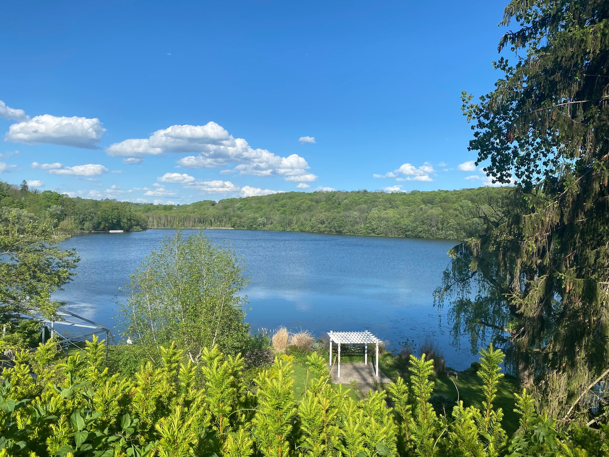 489 E Main St, Jefferson Valley, NY 10535