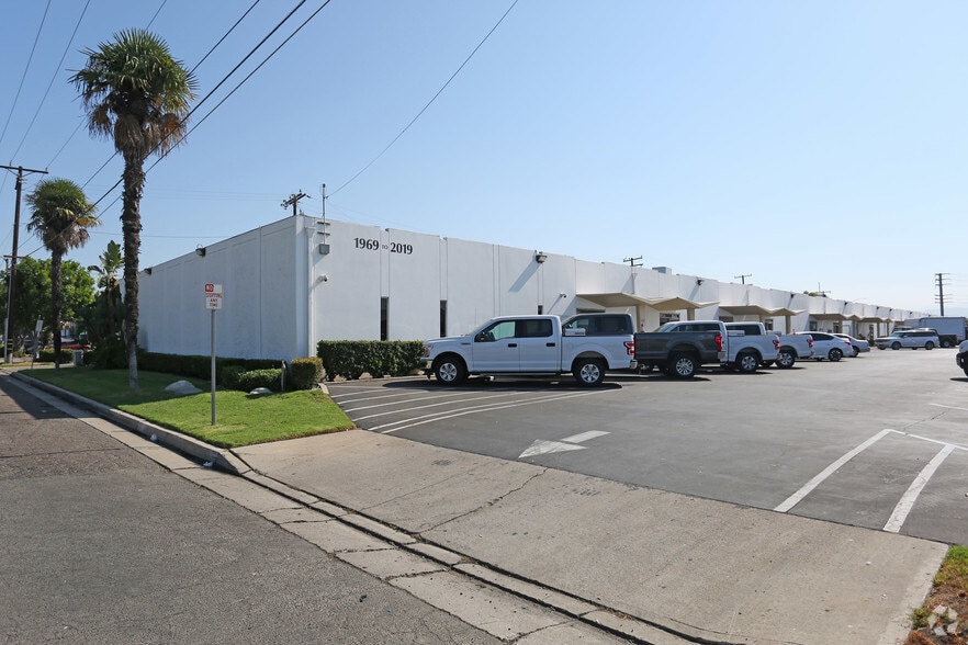 1969-1999 Ritchey St, Santa Ana, CA for lease - Primary Photo - Image 1 of 6