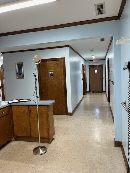 4210 E North St, Greenville, SC for lease - Interior Photo - Image 3 of 5