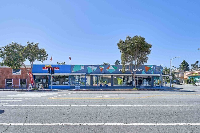 More details for 2300 Lincoln Blvd, Santa Monica, CA - Retail for Sale