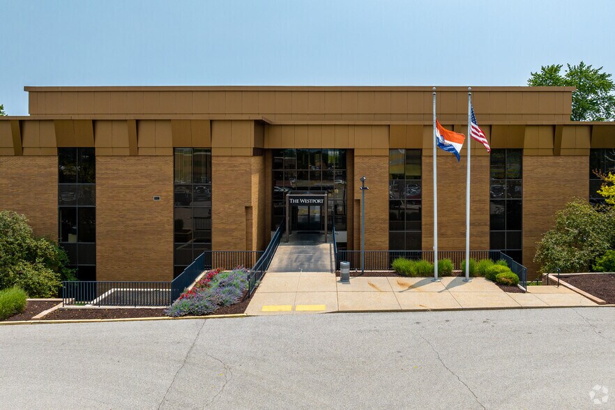 11960-westline-industrial-dr-saint-louis-mo-63146-the-westport