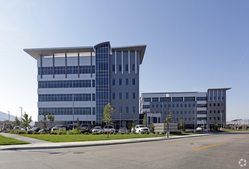 75-95 W Towne Ridge Pky, Sandy, UT for sale - Building Photo - Image 1 of 1