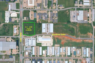 2100 Kelly Ave, Edmond, OK - AERIAL  map view
