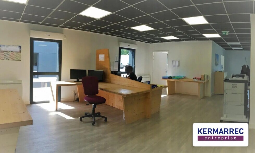 Office in Haute-Goulaine for lease - Building Photo - Image 2 of 2