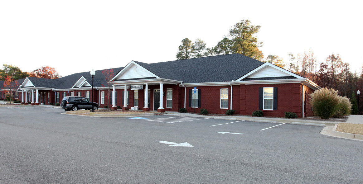 960 Sanders Rd, Cumming, GA for lease Building Photo- Image 1 of 4