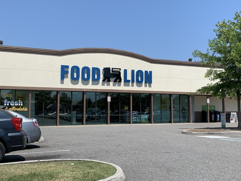 608 E Mercury Blvd, Hampton, VA for lease - Building Photo - Image 3 of 8