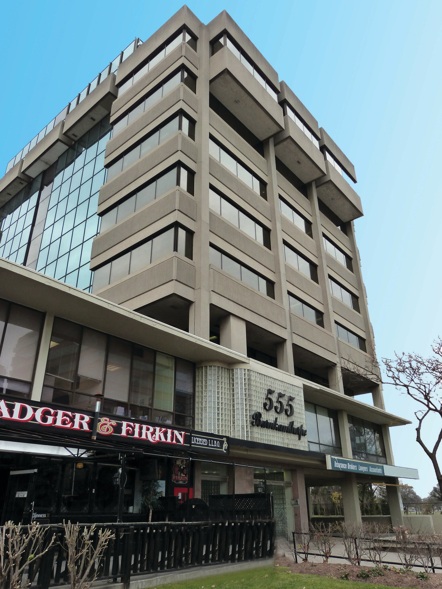 555 Burnhamthorpe Rd, Toronto, ON for sale Building Photo- Image 1 of 1