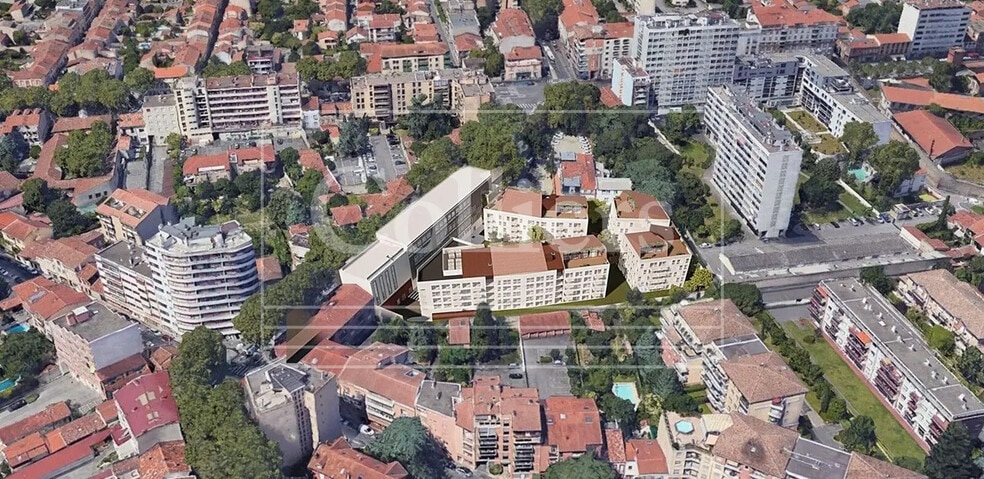 Office in Toulouse for lease - Building Photo - Image 3 of 7