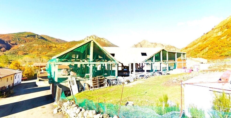 Land in Puebla de Lillo, León for sale - Building Photo - Image 2 of 8