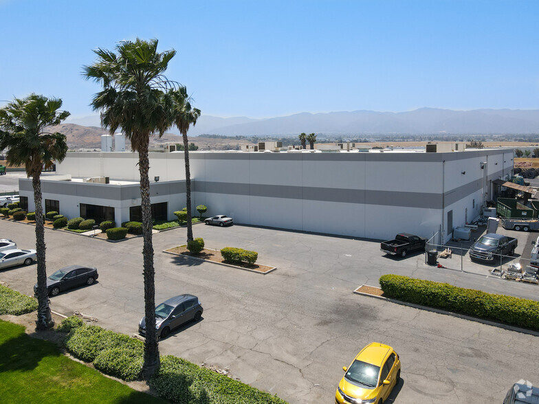 720 S Temescal St, Corona, CA for lease - Building Photo - Image 3 of 4