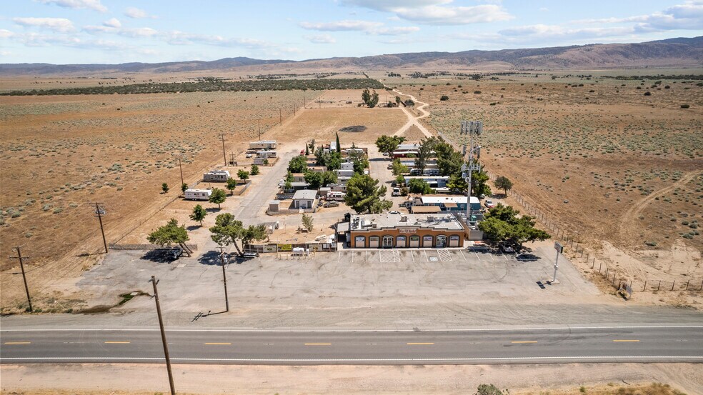 18348 W Avenue D, Lancaster, CA 93536