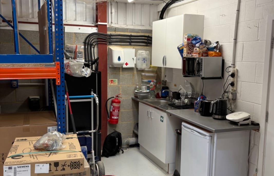 Eastbourne Rd, Lingfield for lease Interior Photo- Image 1 of 4