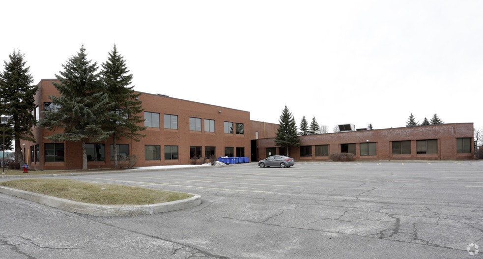 65 Auriga Dr, Ottawa, ON for lease - Primary Photo - Image 1 of 4