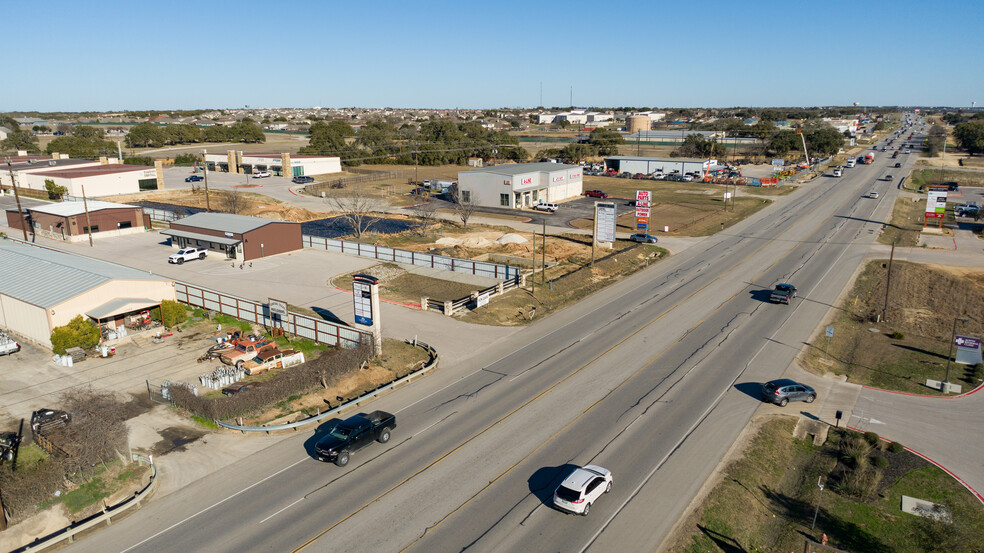 Iron B Crossing Business Center portfolio of 3 properties for sale on LoopNet.com - Building Photo - Image 2 of 30