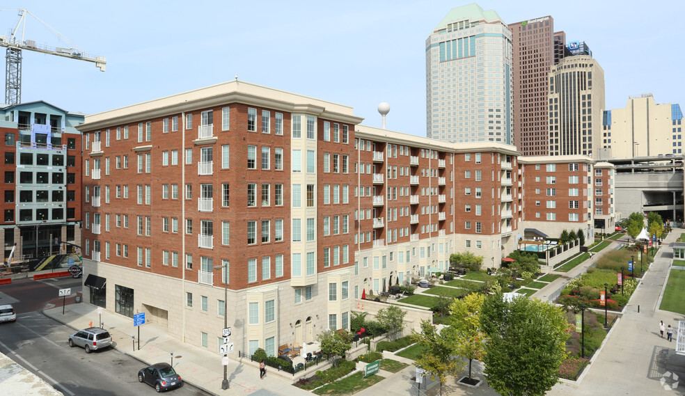 150-190 S High St, Columbus, OH for lease - Primary Photo - Image 1 of 98