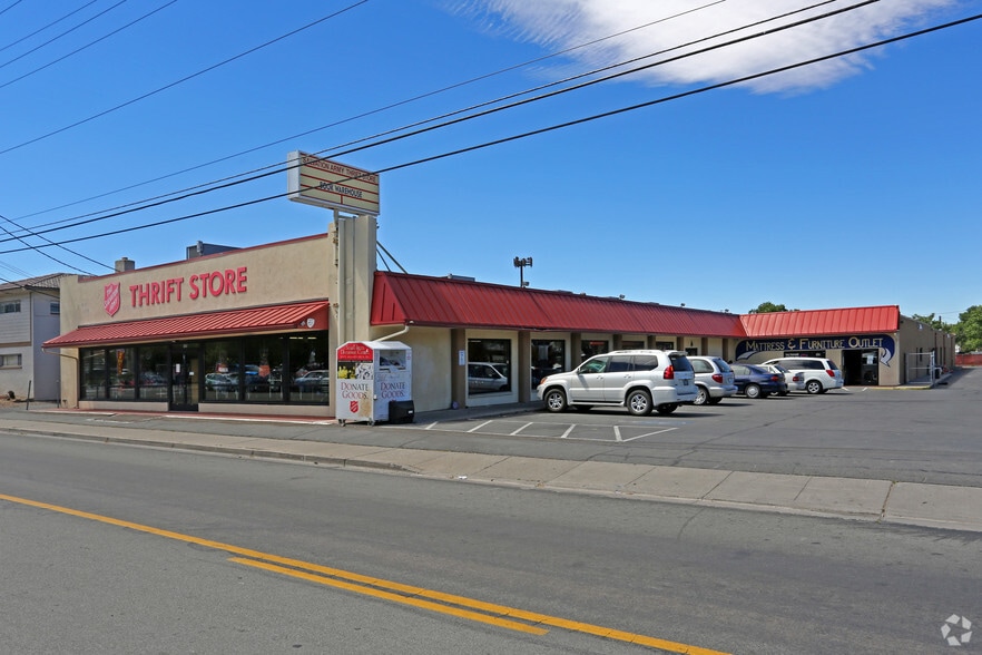 125-159 Gentry Way, Reno, NV for sale - Primary Photo - Image 1 of 1