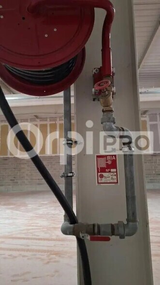 Retail in Soissons for lease - Building Photo - Image 3 of 13