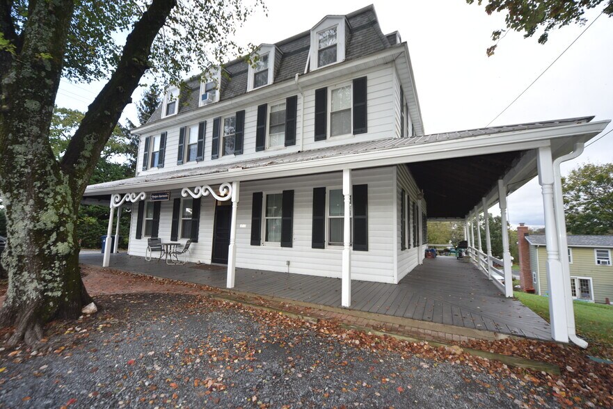 4710 Schley Ave, Braddock Heights, MD 21714