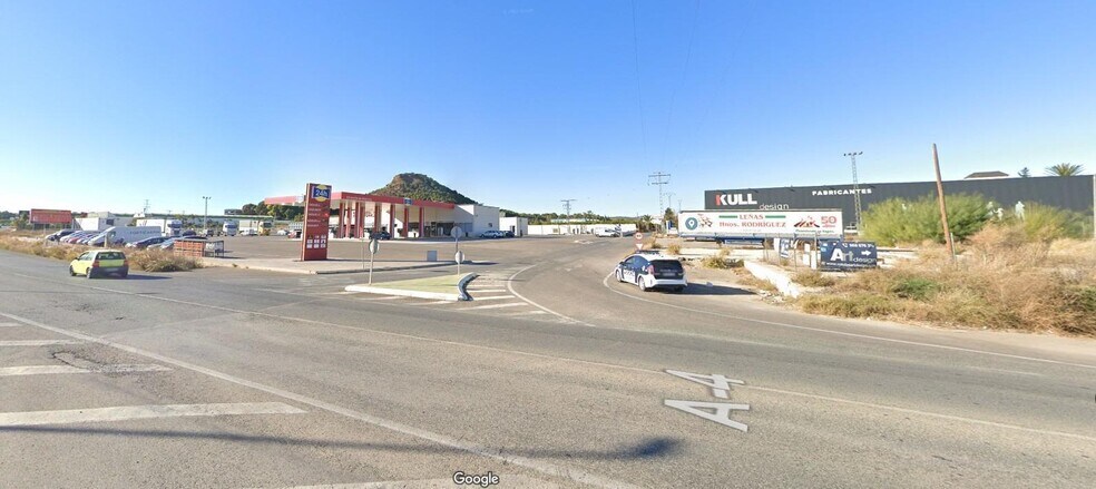Industrial in Murcia for sale - Building Photo - Image 2 of 4
