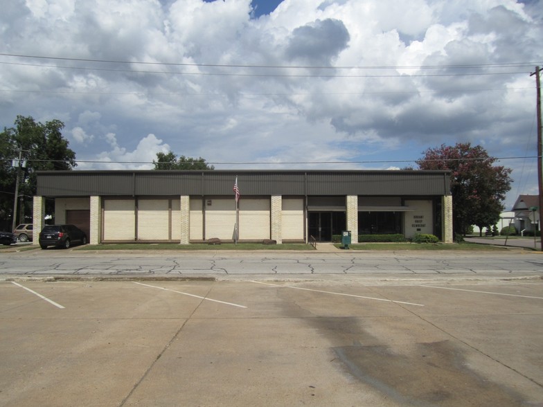 200 W Beech St, Durant, OK for sale - Primary Photo - Image 1 of 1