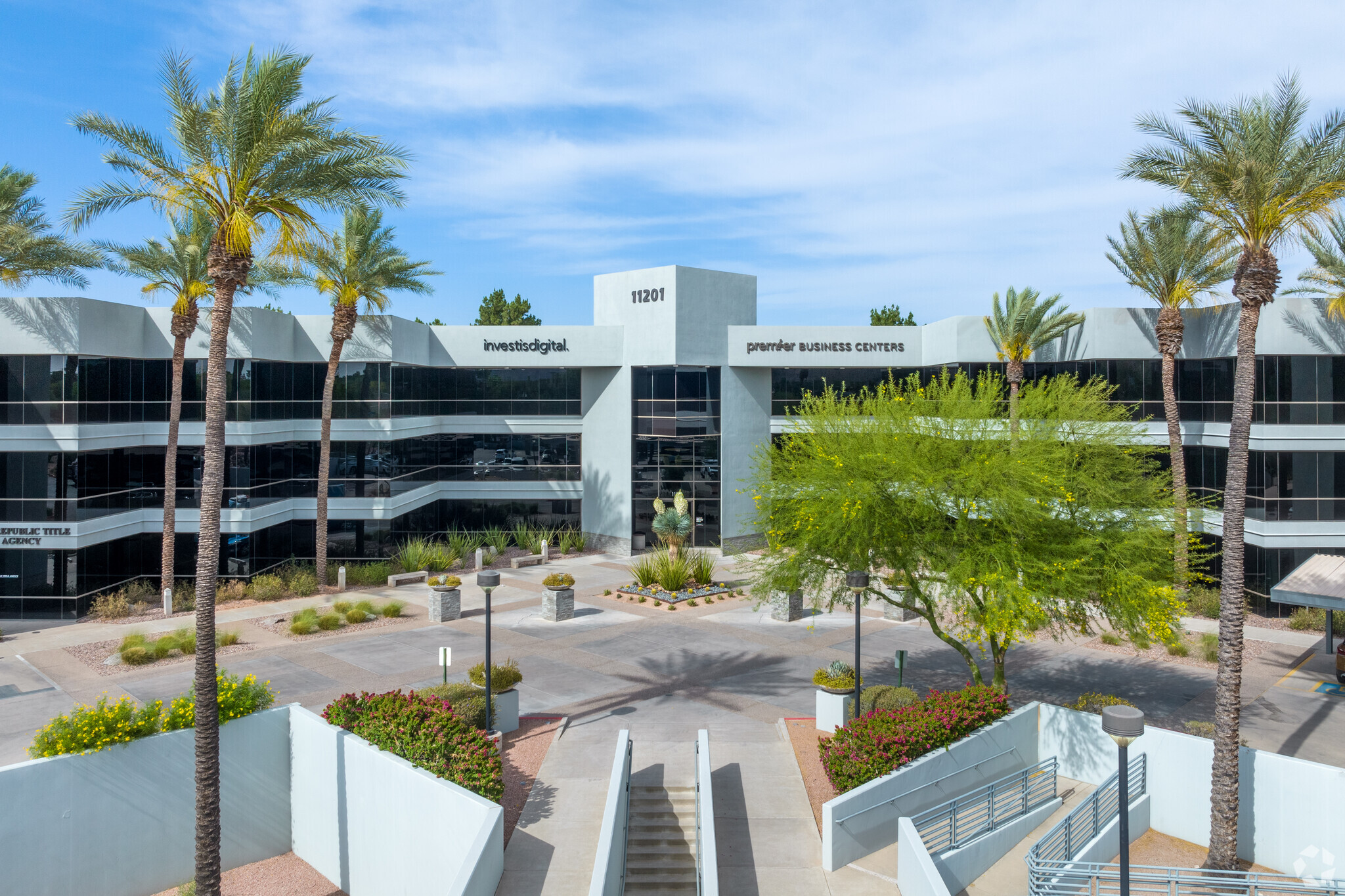 11201 N Tatum Blvd, Phoenix, AZ for lease Building Photo- Image 1 of 8