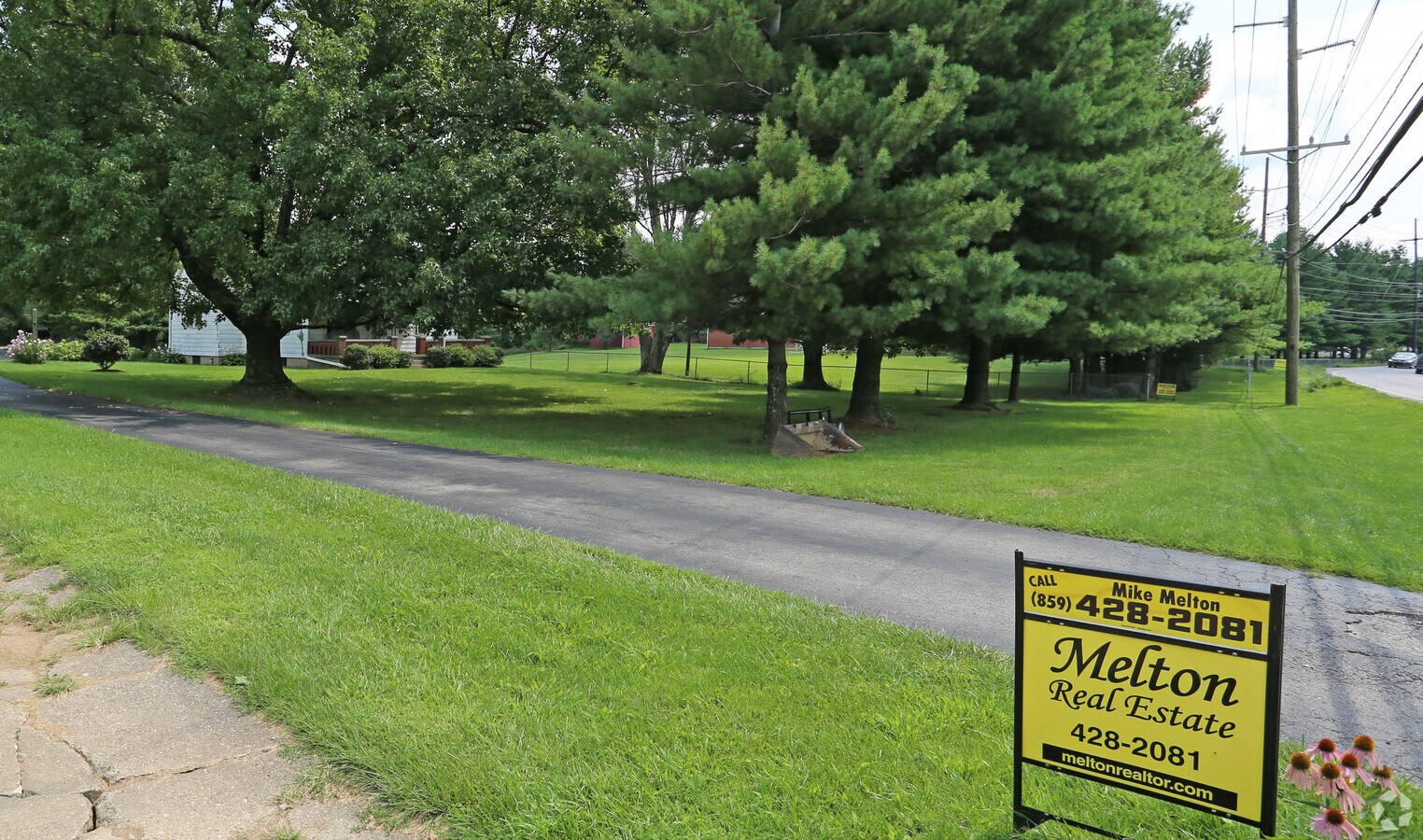 10226 Dixie Hwy, Florence, KY 41042