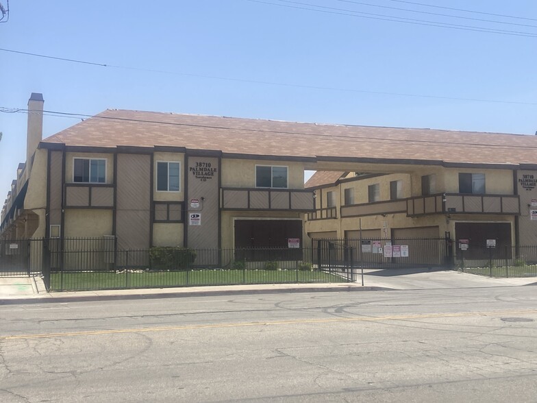 Specialty in Lancaster, CA for sale - Building Photo - Image 1 of 1