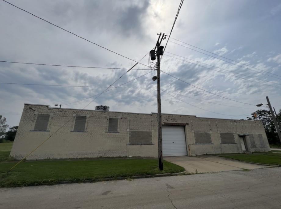 800 Morgan, Decatur, IL for sale Primary Photo- Image 1 of 1