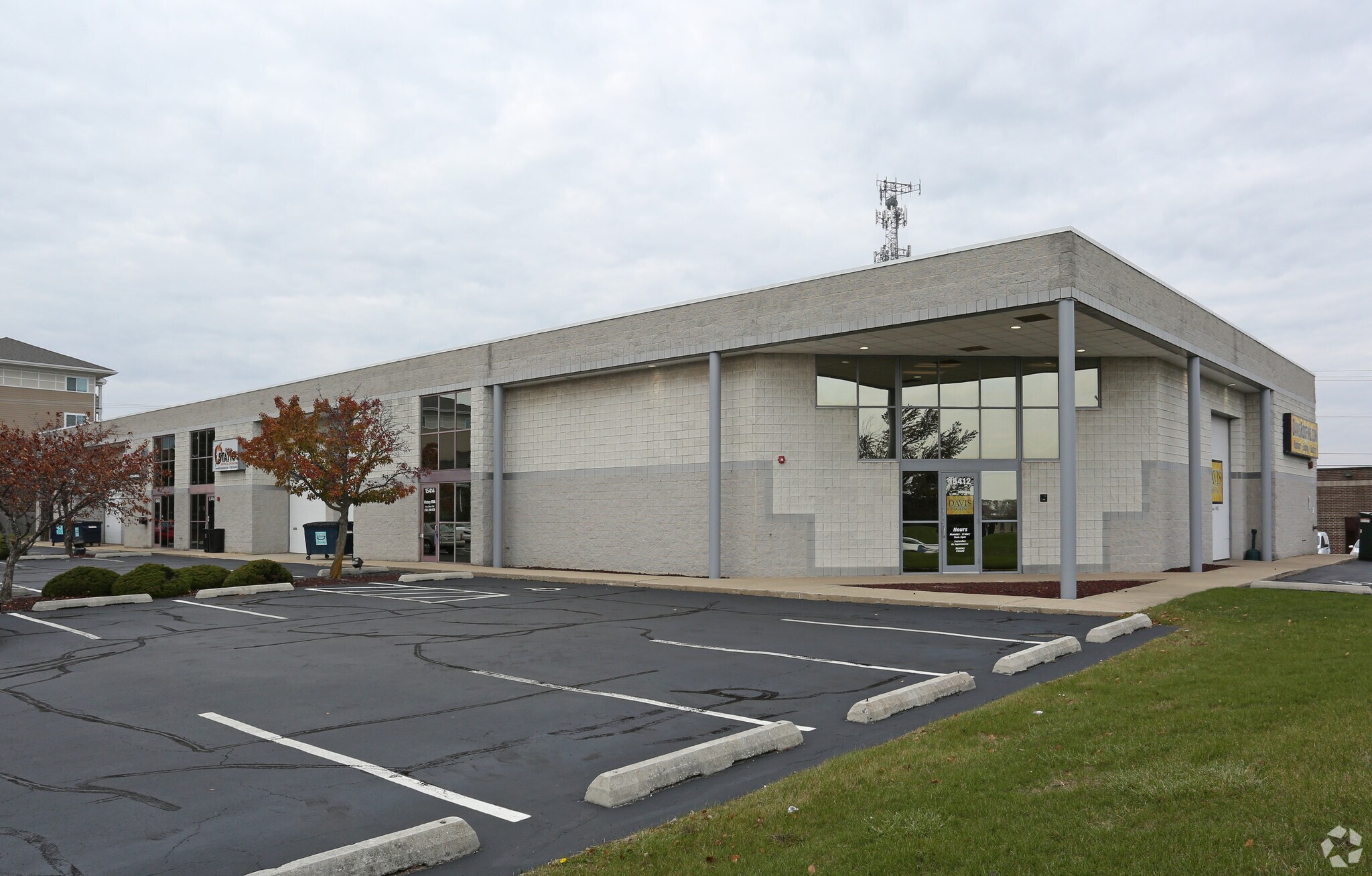 Industrial in Orland Park, IL for sale Primary Photo- Image 1 of 1