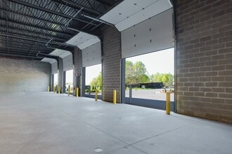 3954 Dartmouth Ct, Frederick, MD for lease Interior Photo- Image 2 of 3