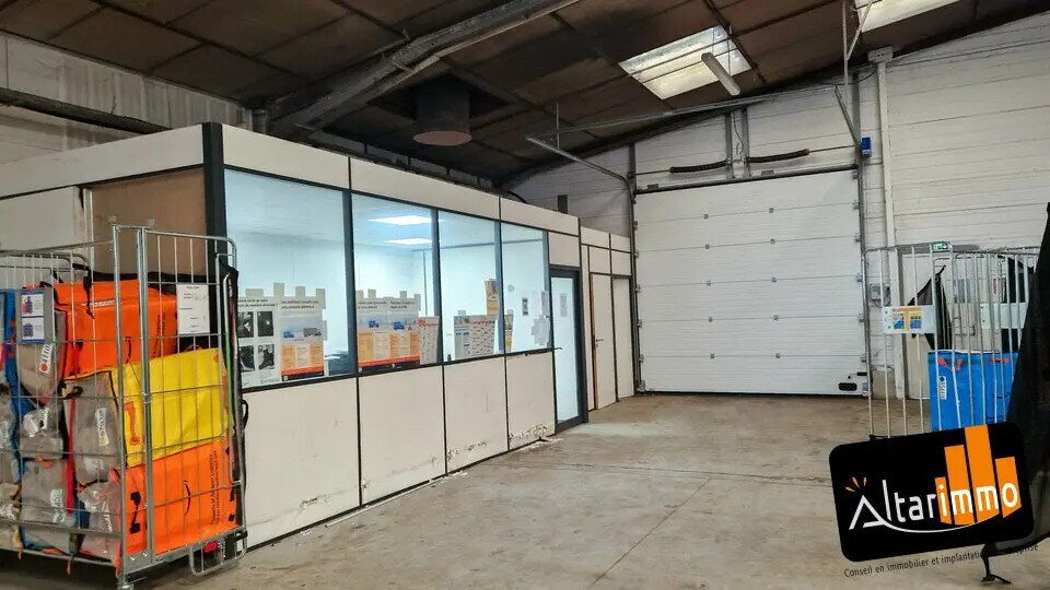 Flex in Gasville-Oisème for lease - Interior Photo - Image 2 of 4