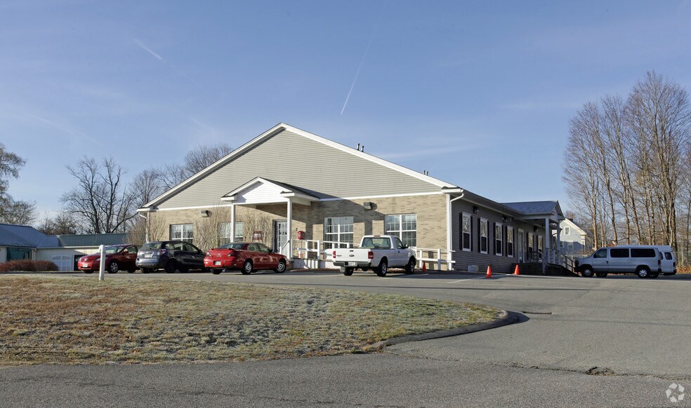 7 Charlesview Rd, Hopedale, MA 01747