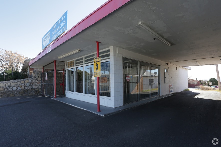 5002 Trowbridge Dr, El Paso, TX 79903