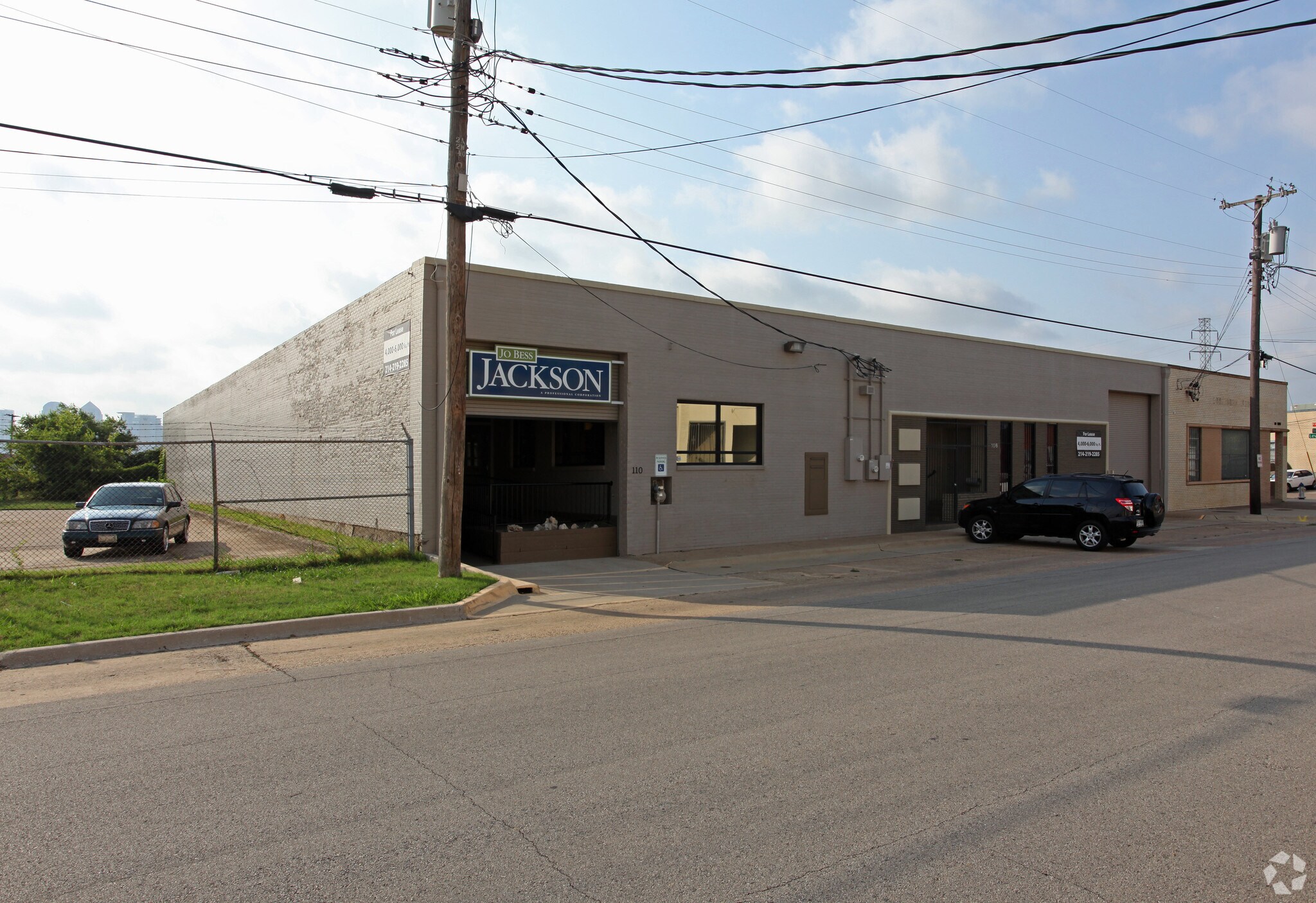 106-110 Manufacturing St, Dallas, TX for sale Primary Photo- Image 1 of 1