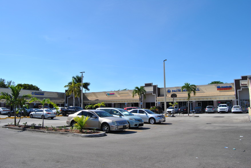 17560 NW 27th Ave, Miami Gardens, FL for lease - Building Photo - Image 3 of 14