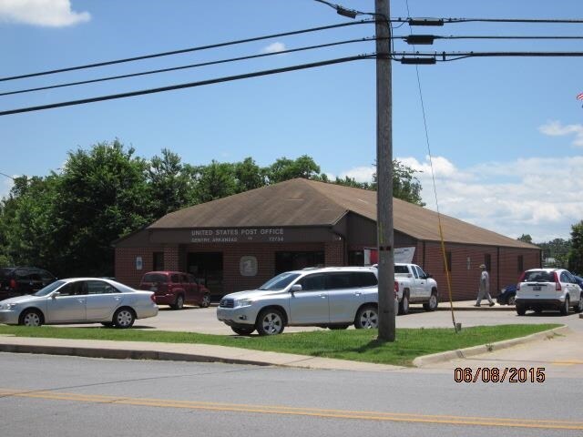 899 W Main St, Gentry, AR for sale - Building Photo - Image 1 of 1