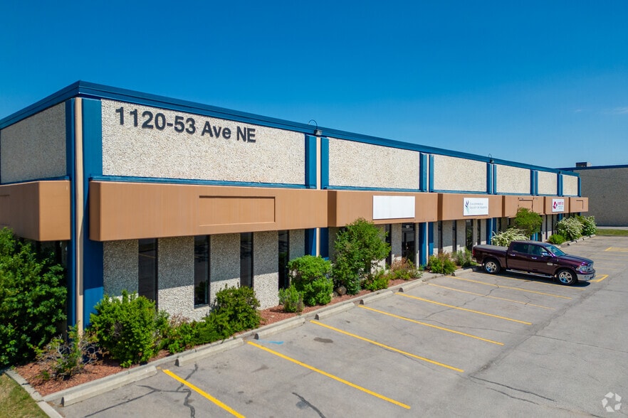 1120 53rd Ave NE, Calgary, AB for sale - Building Photo - Image 1 of 1