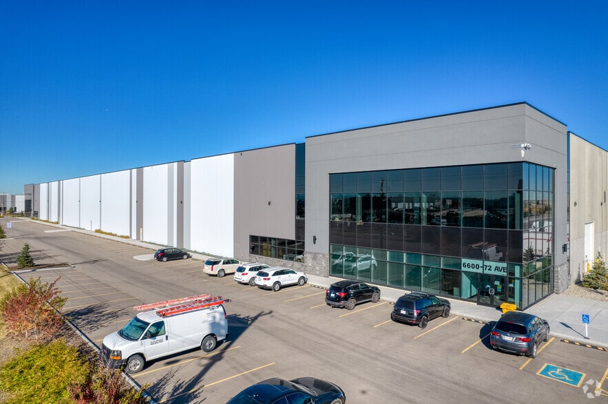 6600 72 Ave SE, Calgary, AB for lease - Primary Photo - Image 1 of 6