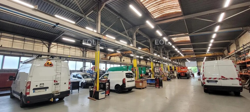 Industrial in Villefranche-sur-Saône for lease - Interior Photo - Image 2 of 4