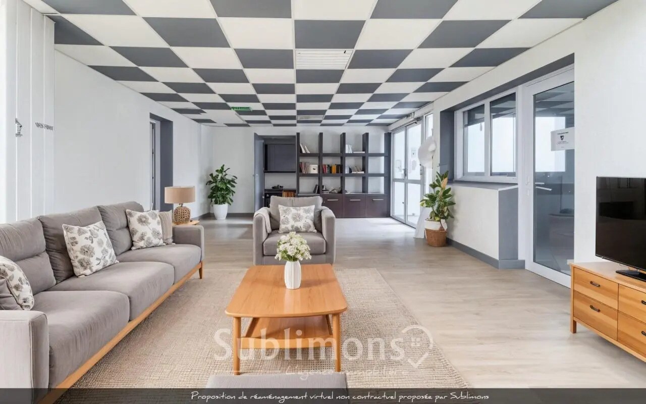 Retail in Sulniac for sale Building Photo- Image 1 of 11