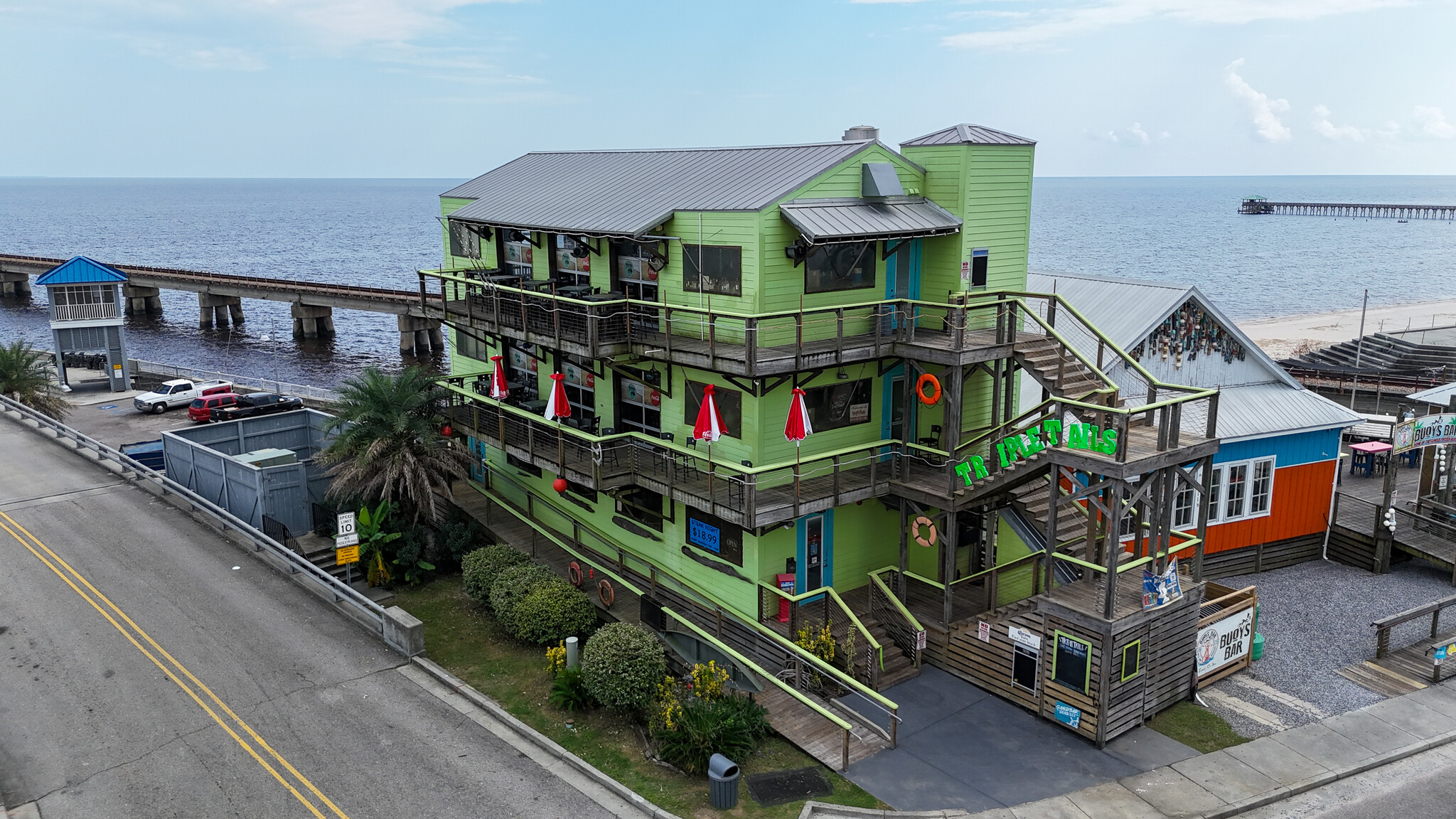 113 Beach blvd, Bay Saint Louis, MS for sale Primary Photo- Image 1 of 14