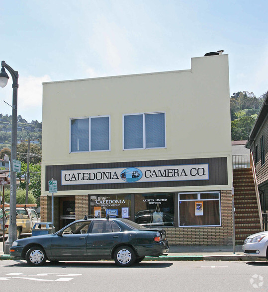 301-303 Caledonia St, Sausalito, CA for lease - Building Photo - Image 3 of 4