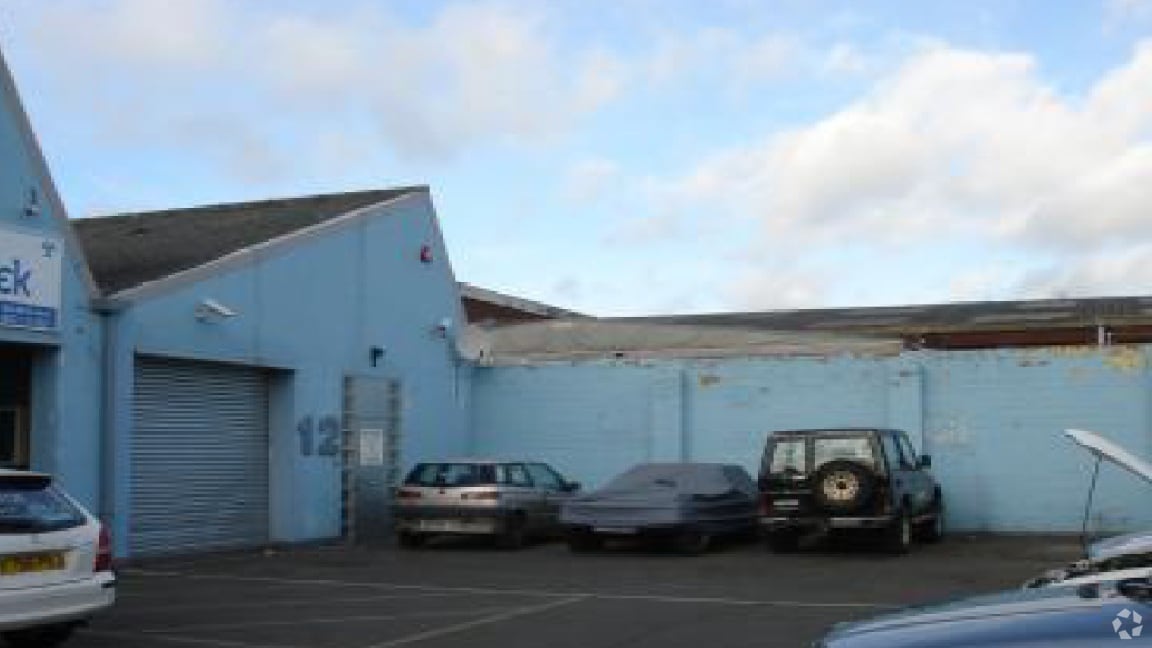 Stirling Way, Borehamwood for sale Primary Photo- Image 1 of 1